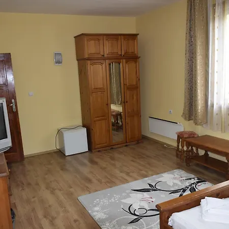 Guest house Kamenitsa *